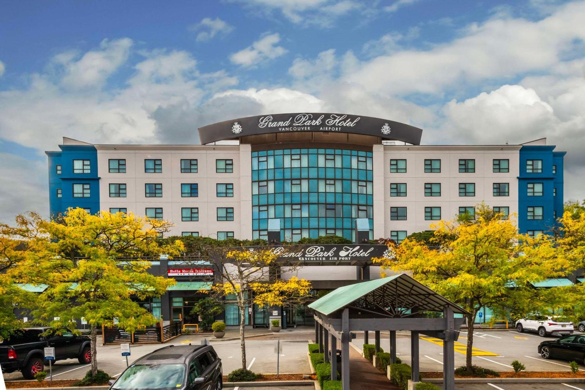 Grand Park Hotel Vancouver Airport, Ascend Hotel Collection Richmond Exterior photo